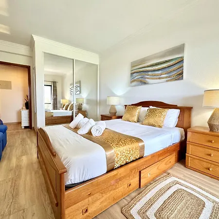 Salgados 1 By Homing Albufeira